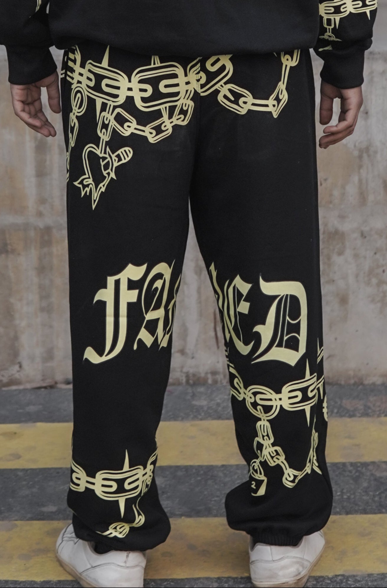 Chain Fleece Jogger Pants