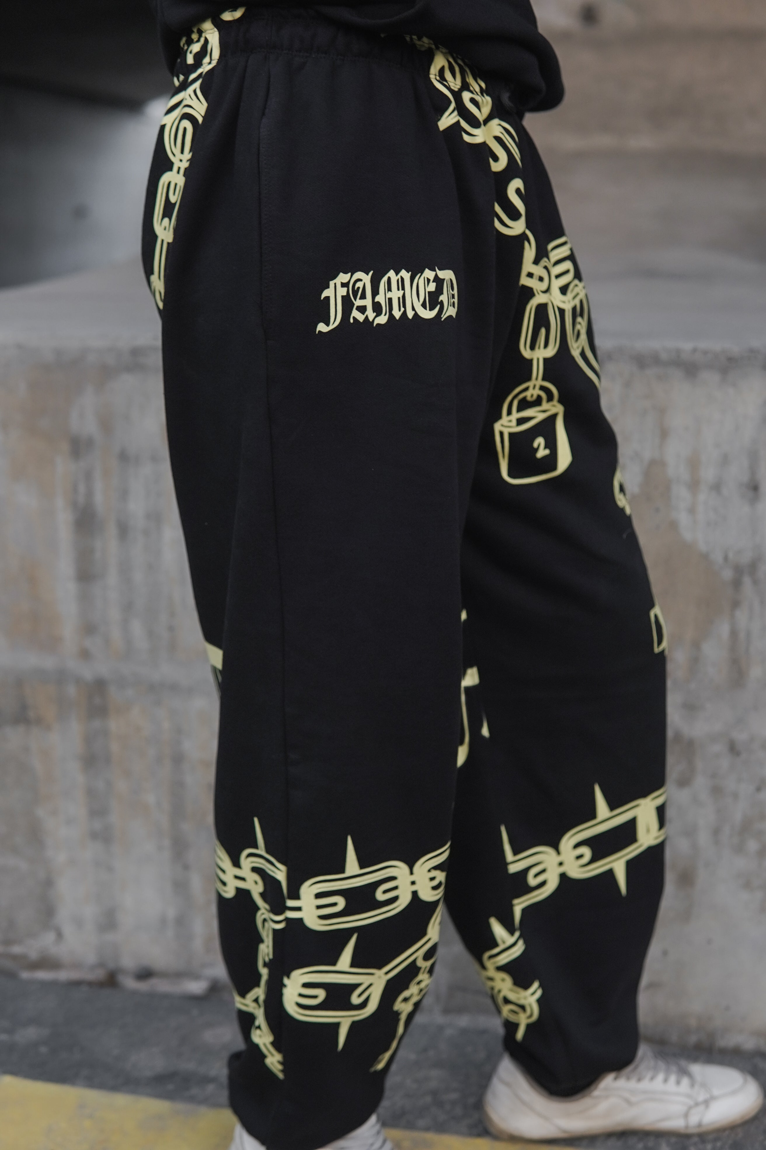 Chain Fleece Jogger Pants