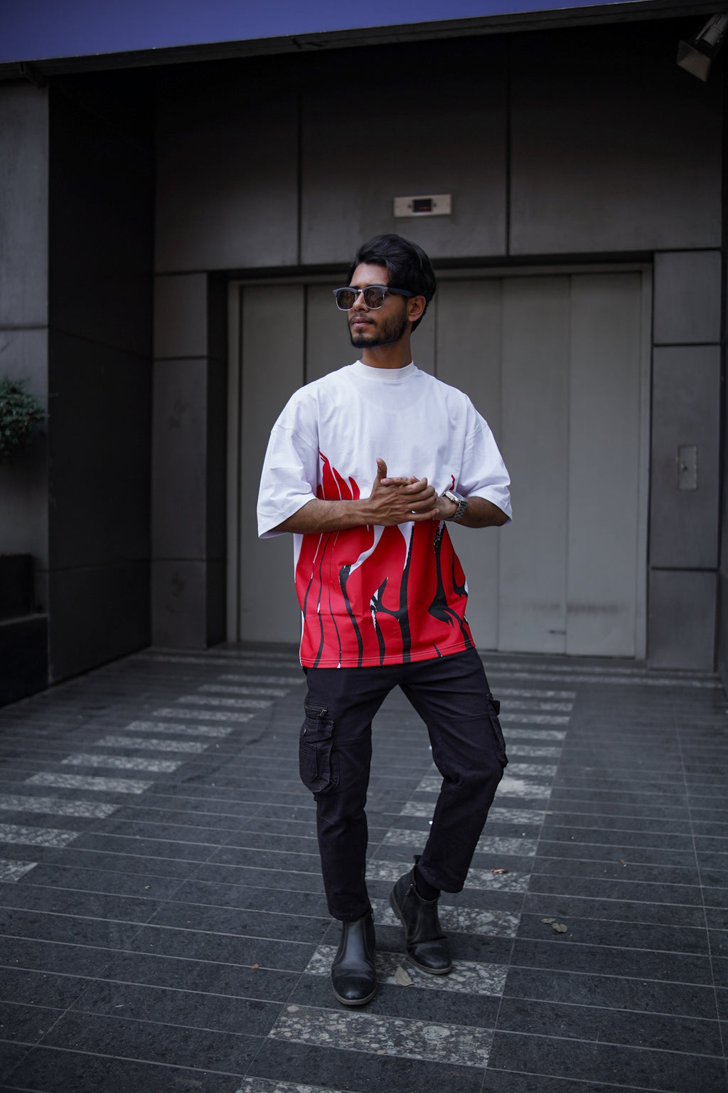 Chilling Drop Drop Shoulder T-Shirt