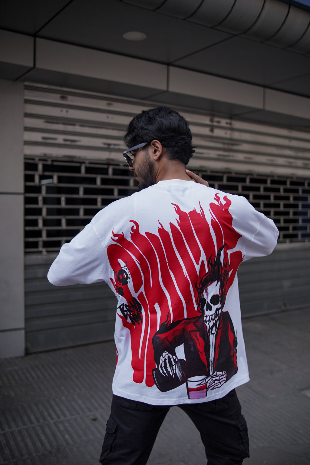 Chilling Drop Drop Shoulder T-Shirt