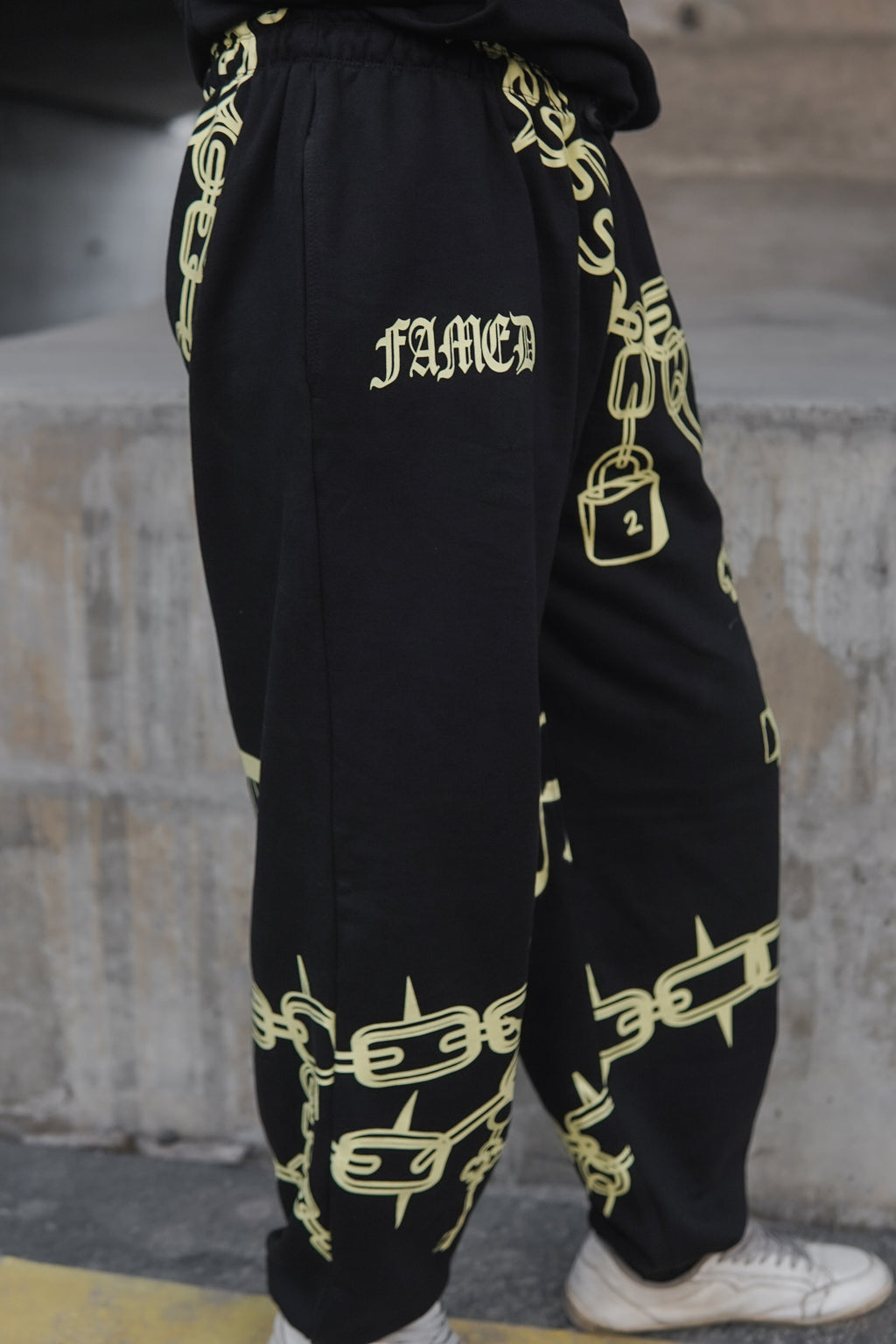 Chain Fleece Jogger Pants